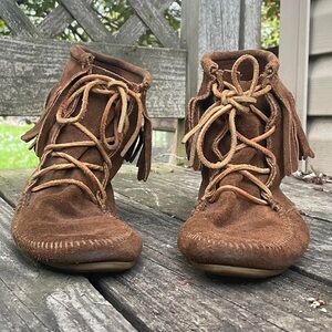 Minnetonka Brown Fringe Moccasin Boots